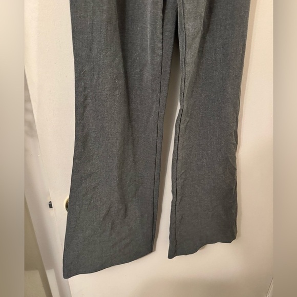 Motherhood Maternity grey flared pants size medium - Picture 4 of 8